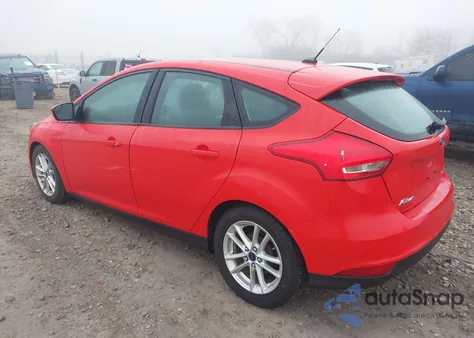 2016 Ford Focus Se z USA, uszkodzony, nr VIN 1FADP3K22GL286641